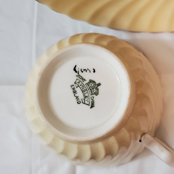 Vintage Aynsley Bone China Tea Cup & Saucer - Picture 2 of 4